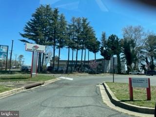 12130-est Veirs Mill Road Silver Spring, MD 20902 - Photo 11 of 12 a view of a entertaining space