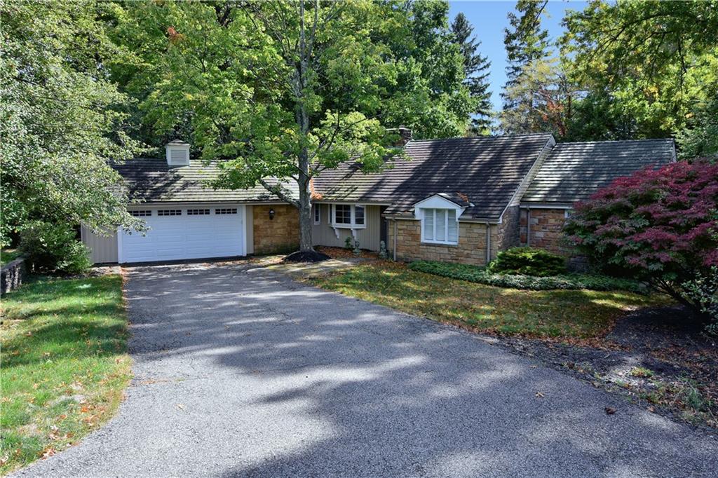 220 Crestmont Road Pittsburgh, PA 15237 - Photo 1 of 23 Gallery Image 1