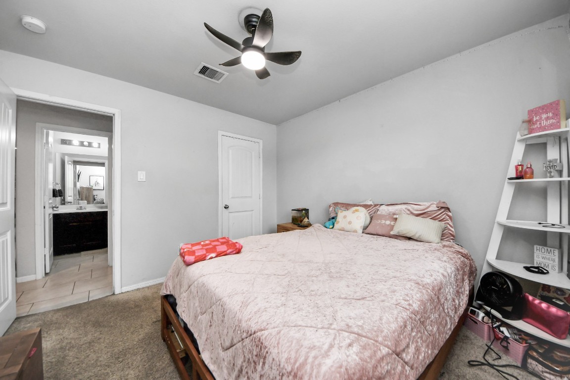 8022 Gambrel Way Rosharon, TX 77583 - Photo 6 of 29