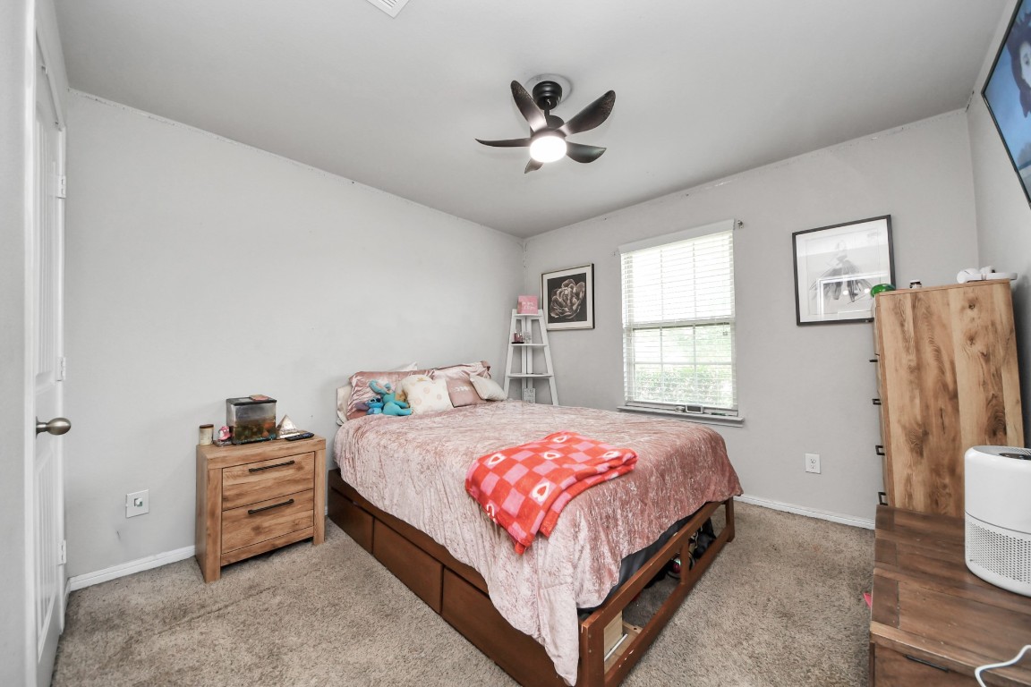 8022 Gambrel Way Rosharon, TX 77583 - Photo 7 of 29