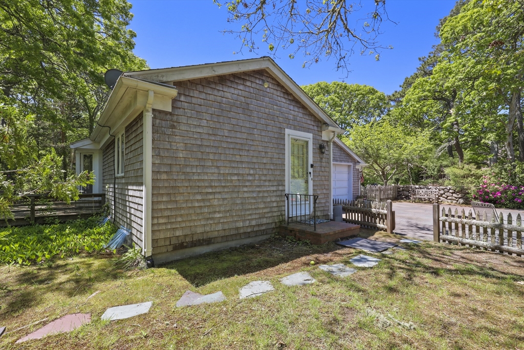 304 Round Cove Road Chatham, MA 02633 - Photo 25 of 30