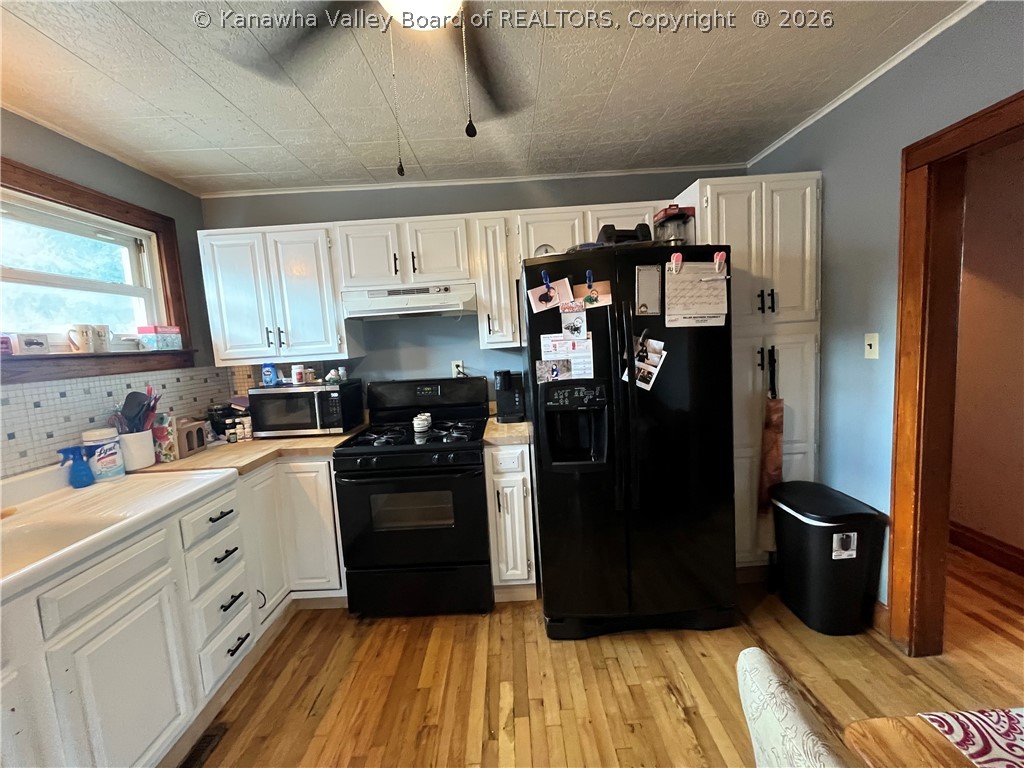 309 Riverside Drive Madison, WV 25130 - Photo 4 of 26 Gallery Image 4