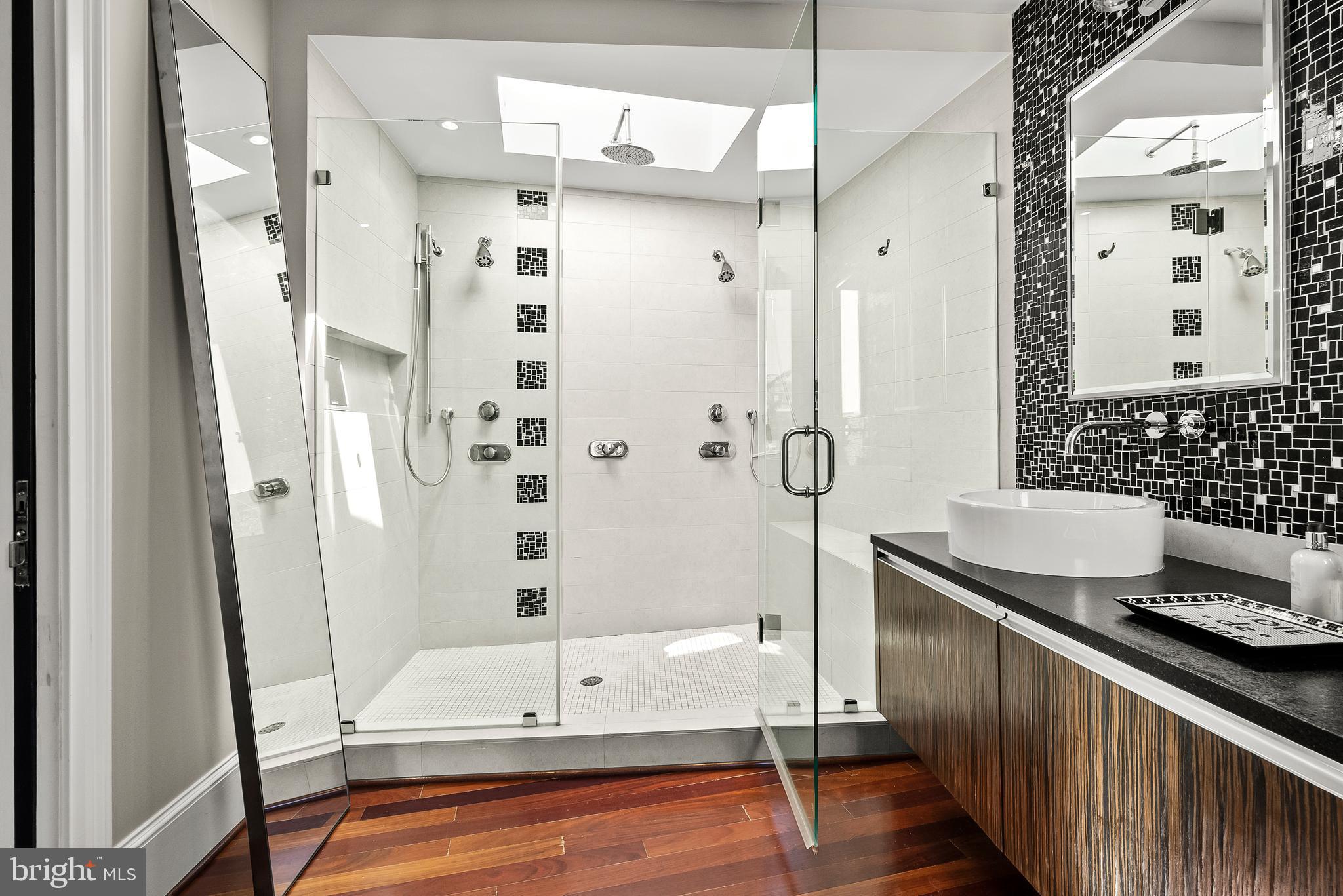 1820 13th Street Northwest Washington, DC 20009 - Photo 15 of 46 Upper Level 2 Primary Suite Bath