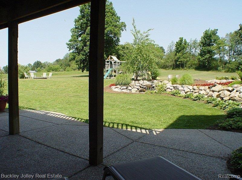 9121 Faussett Road Fenton, MI 48430 - Photo 22 of 25 Room for Outdoor Living.jpg