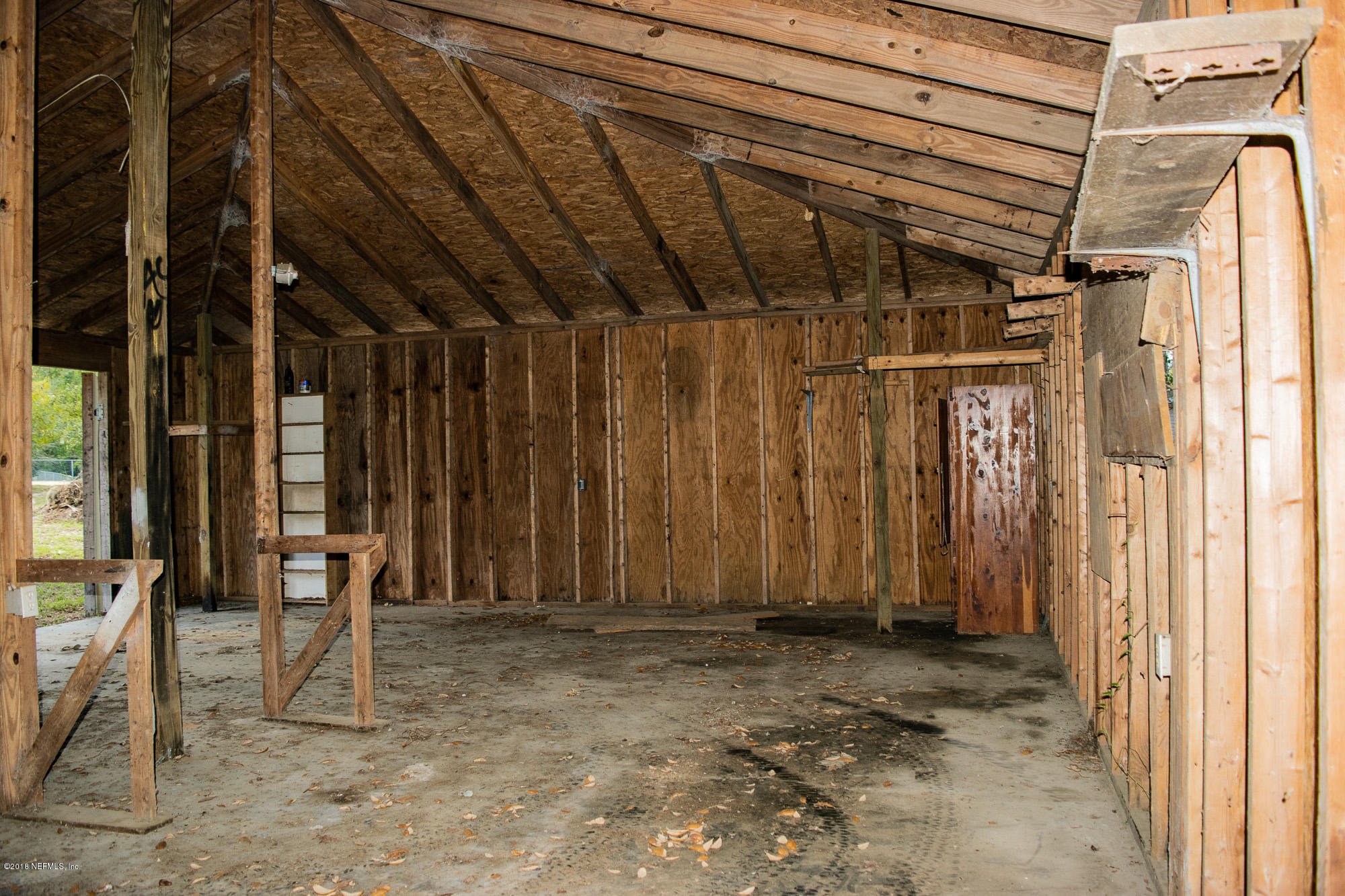 1933 Rose Ridge Court Middleburg, FL 32068 - Photo 25 of 27 Interior Garage