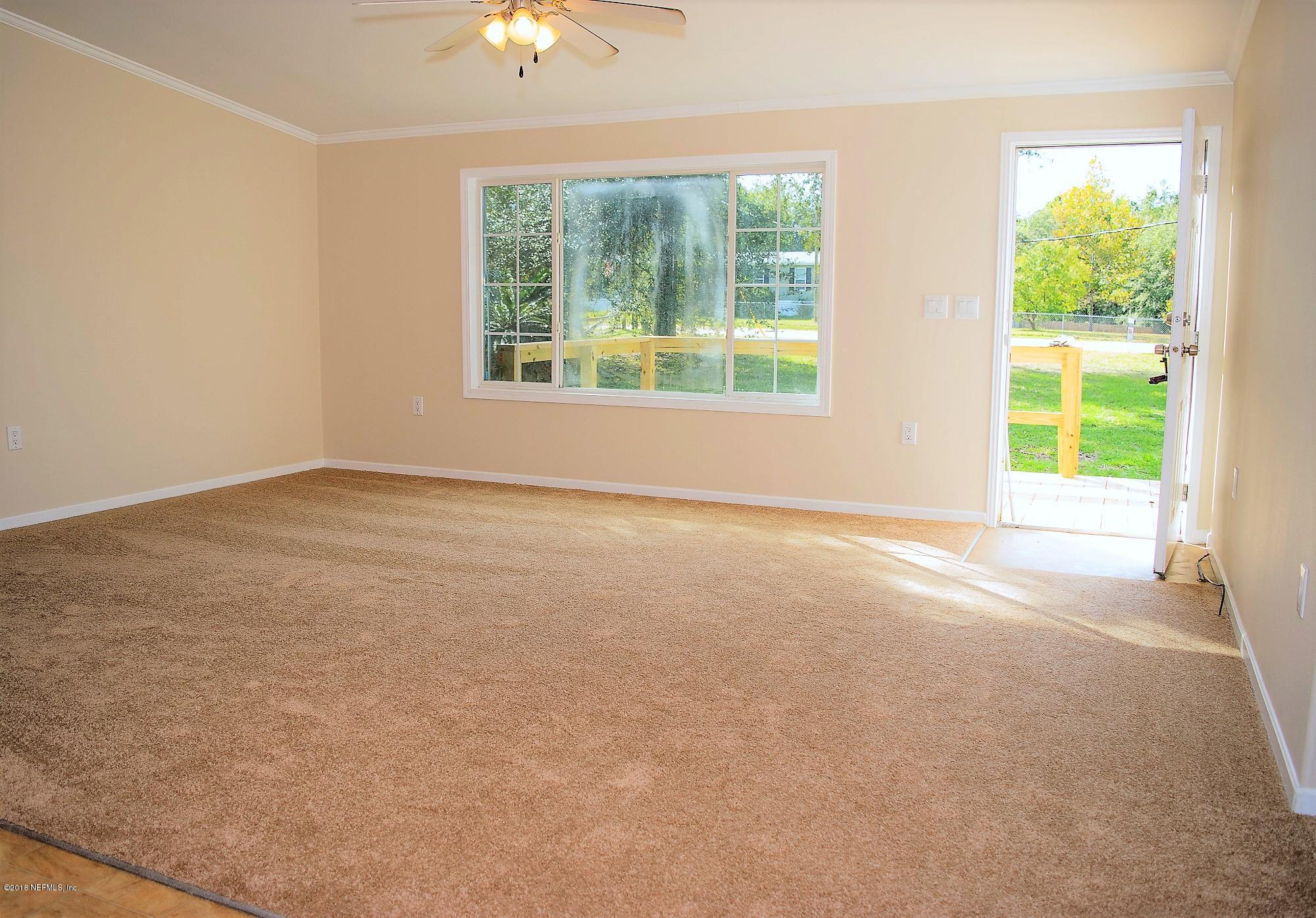 1933 Rose Ridge Court Middleburg, FL 32068 - Photo 4 of 27 Living Room