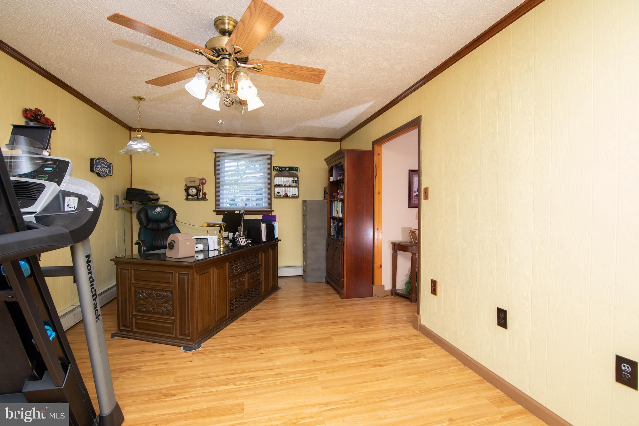 741 Heritage Road Sewell, NJ 08080 - Photo 25 of 60 a living room with furniture