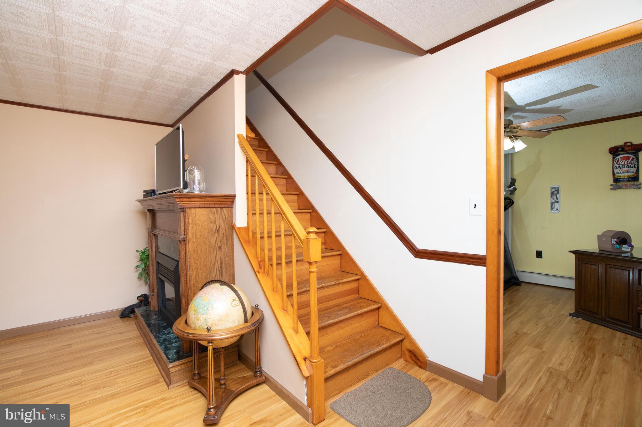 741 Heritage Road Sewell, NJ 08080 - Photo 10 of 60 Foyer