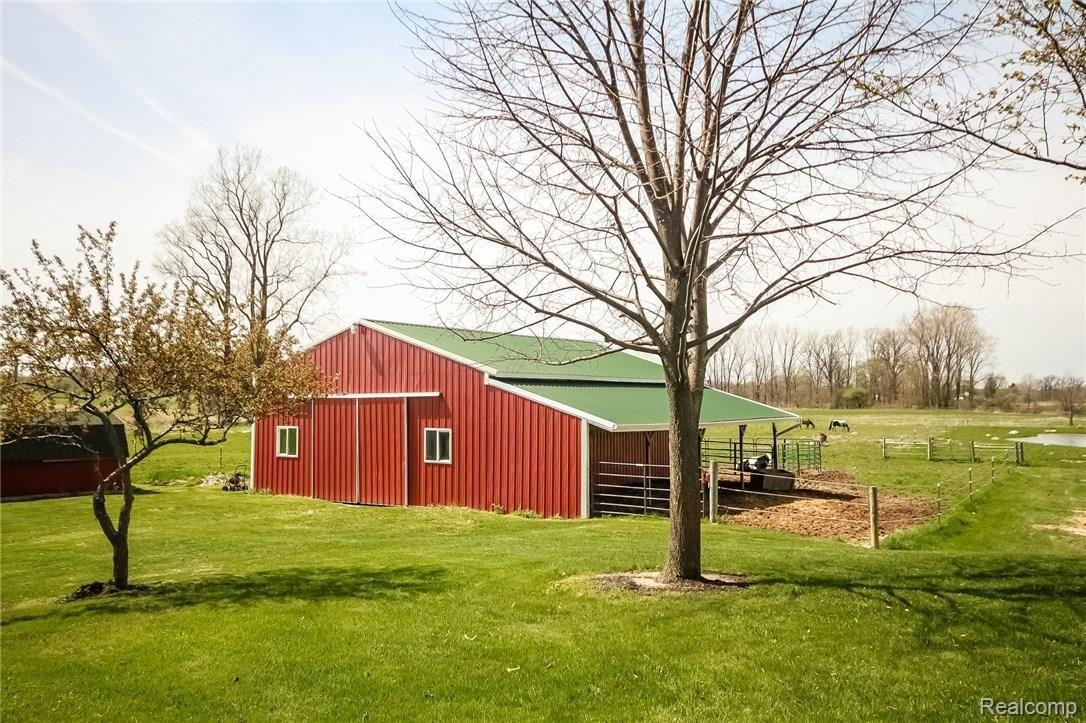 19446 Wasson Road Gregory, MI 48137 - Photo 43 of 47 099-Out_House-4040108-medium.jpg
