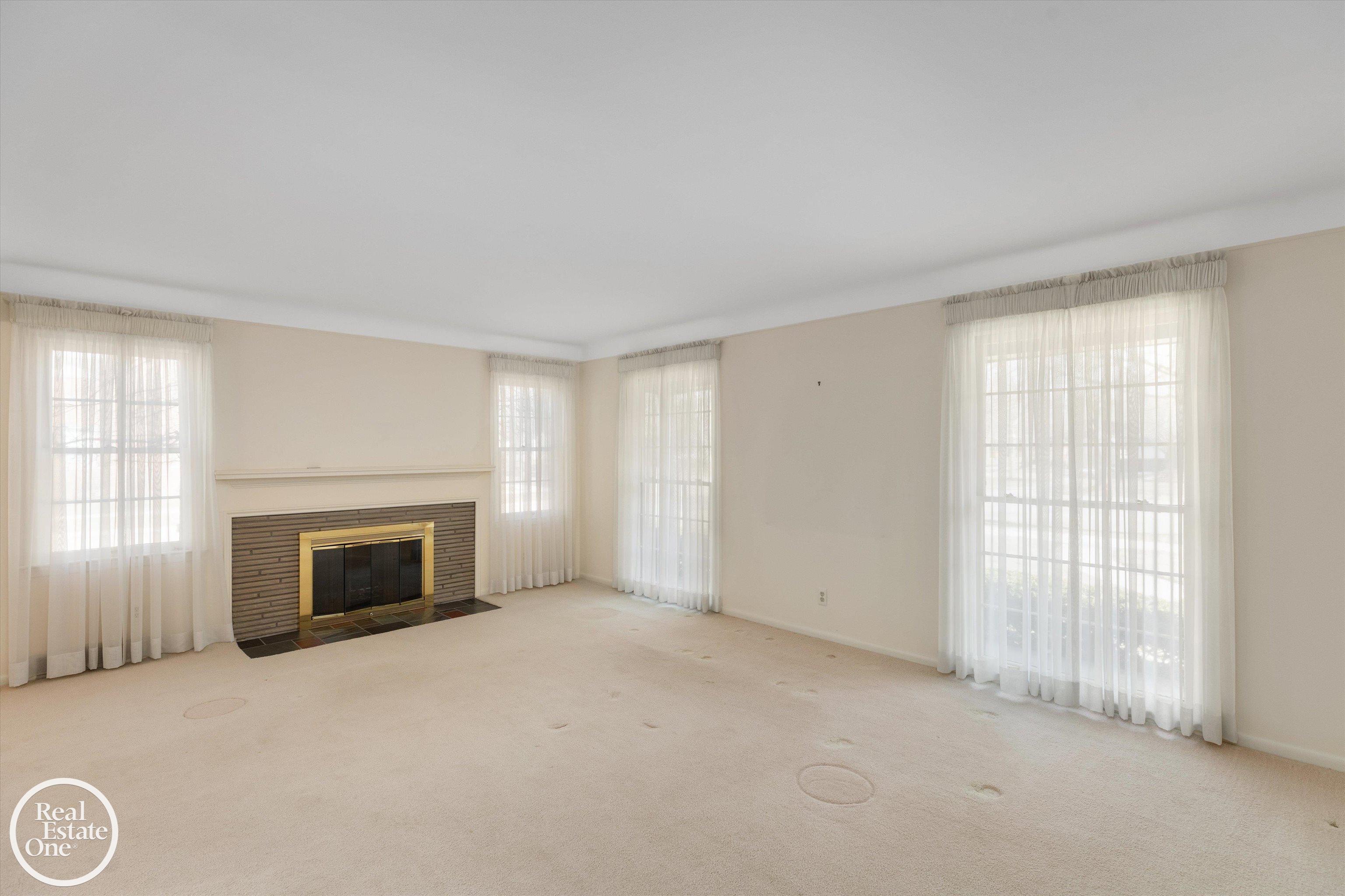 785 Barrington Road Grosse Pointe Park, MI 48215 - Photo 6 of 40