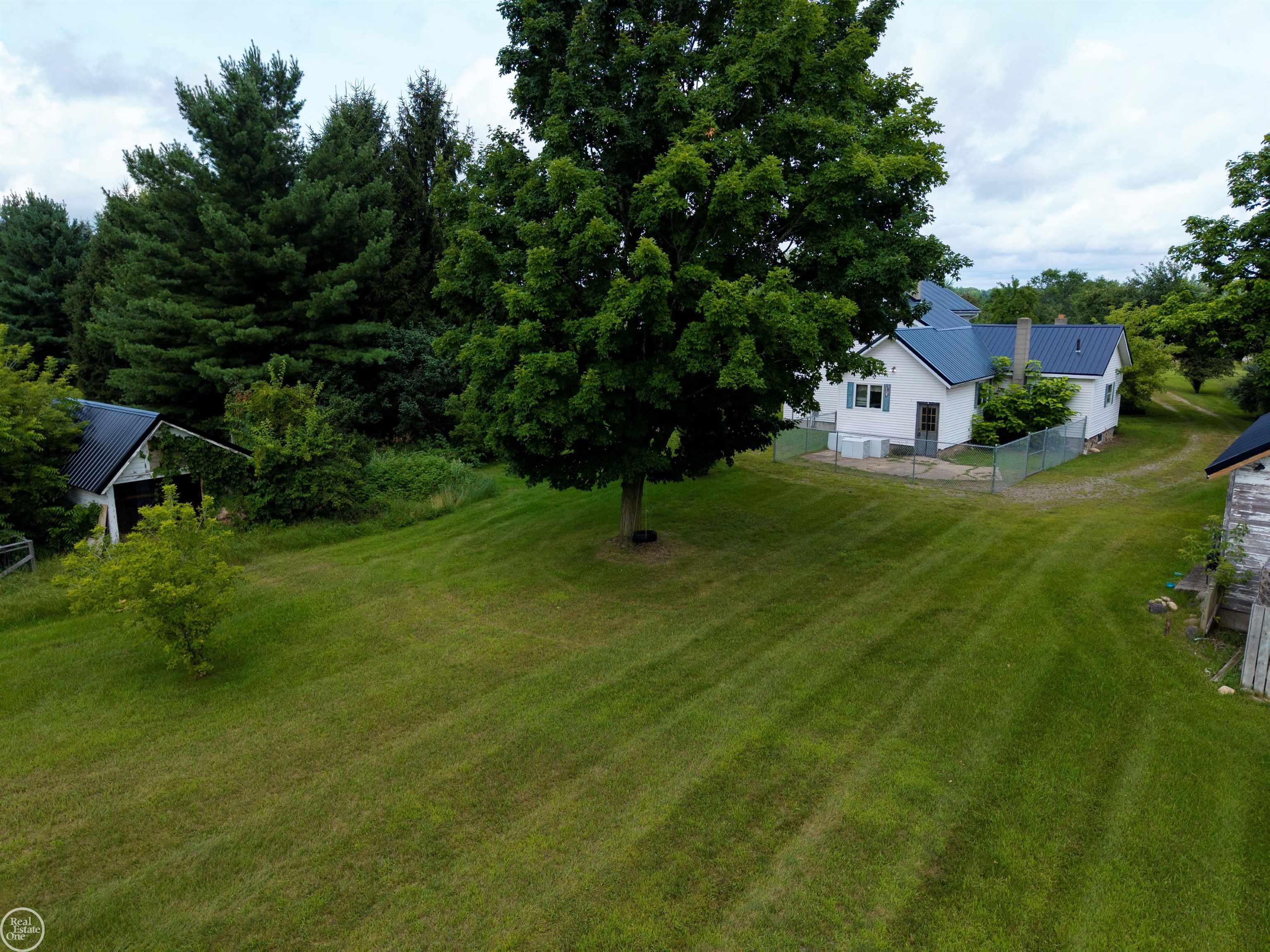 2538 East Burnside Road North Branch, MI 48461 - Photo 37 of 56
