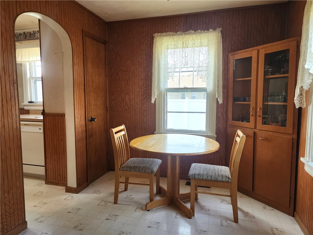 565 North Lake Shore Drive Decatur, IL 62521 - Photo 11 of 35 Gallery Image 11