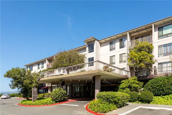 $3,950 | 8 Commodore Drive, Emeryville, CA 94608