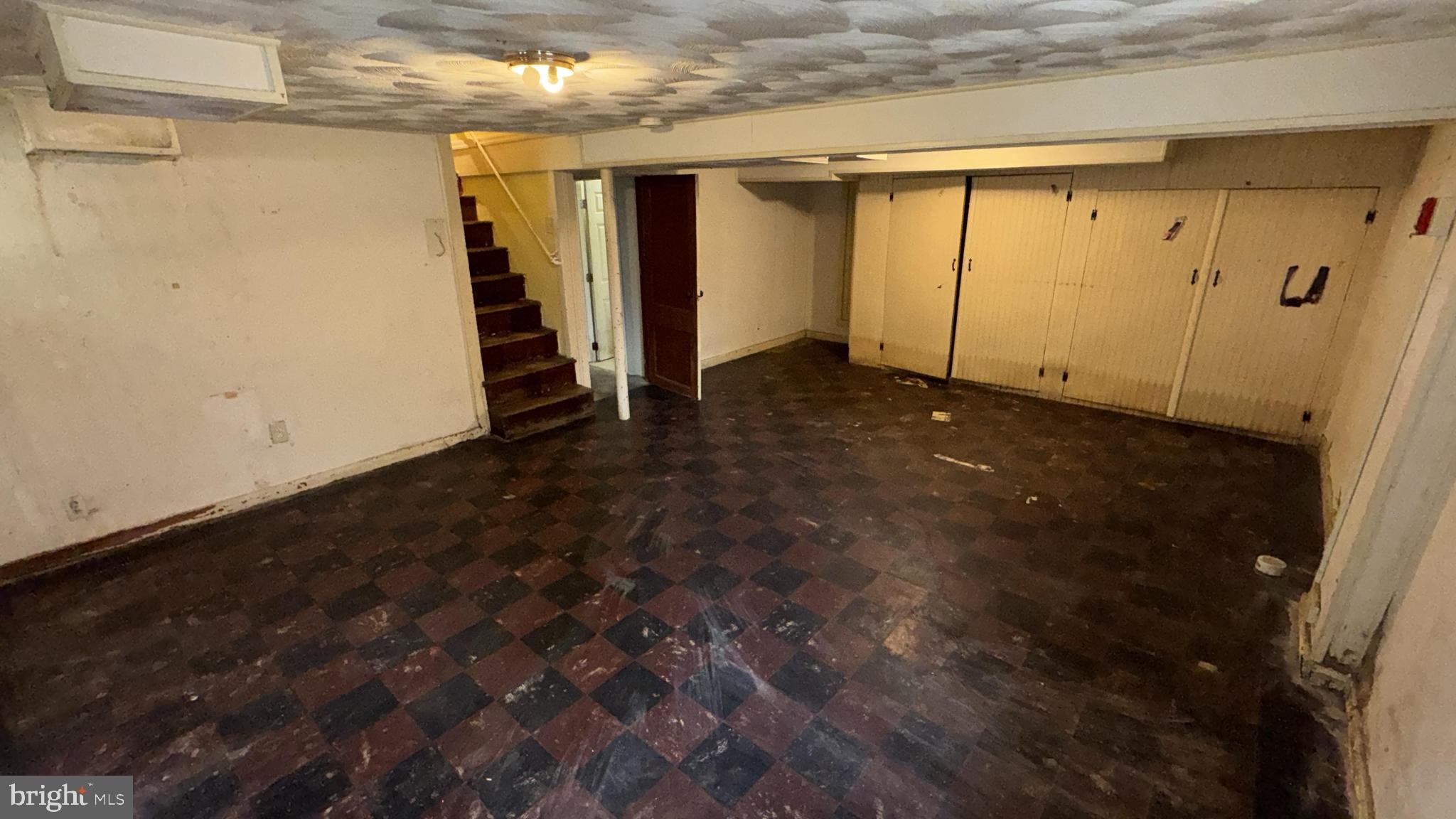 6502 Knollbrook Drive Hyattsville, MD 20783 - Photo 17 of 21 a view of an empty room