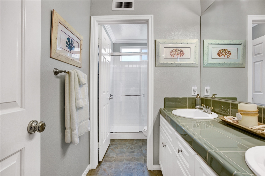 1398 Nightshade Road Carlsbad, CA 92011 - Photo 11 of 24 First Floor Full Bathroom