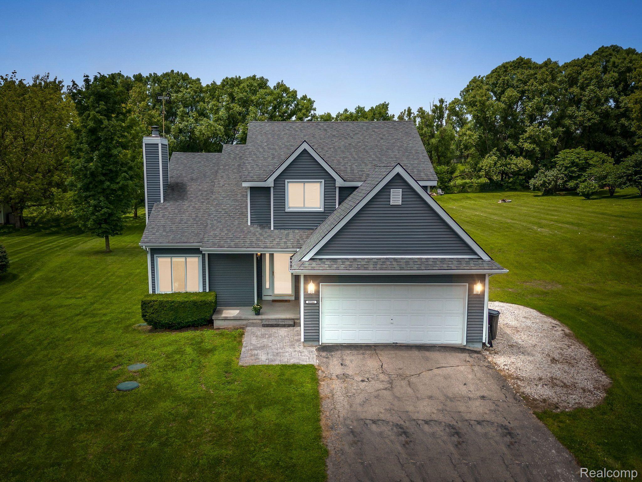 10164 Heather Ridge Court Goodrich, MI 48438 - Photo 2 of 35 Gallery Image 2