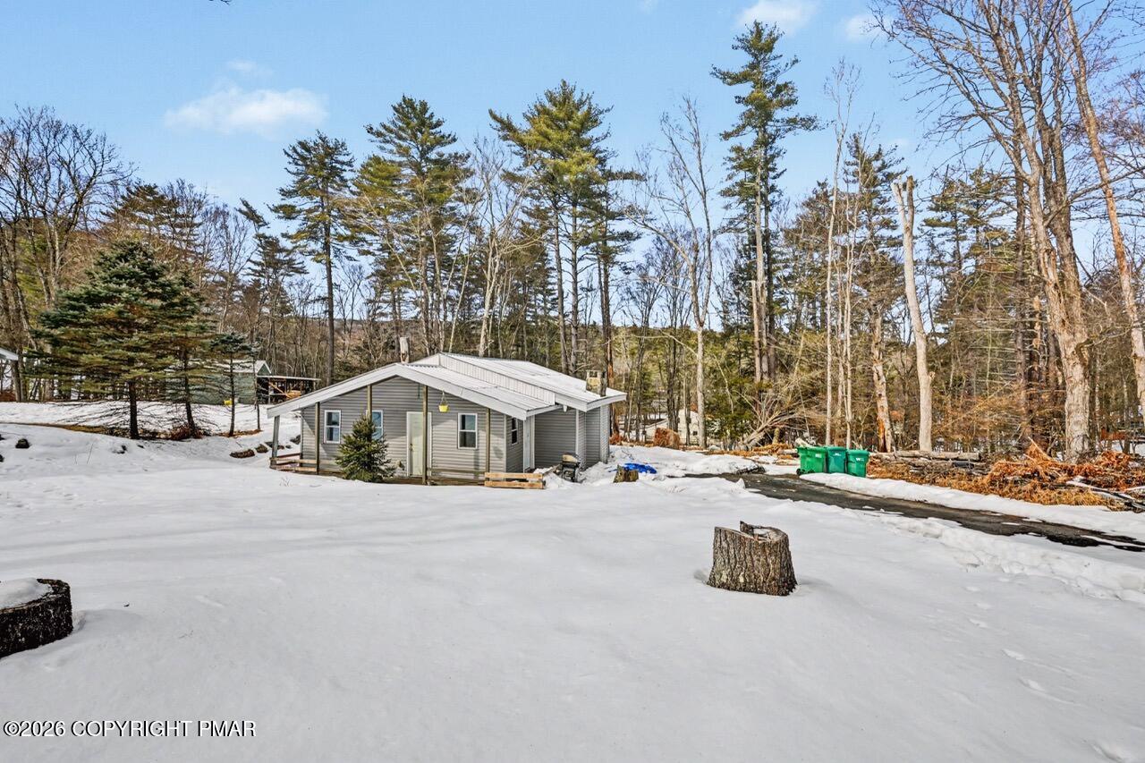 108 Mink Lane Bushkill, PA 18324 - Photo 37 of 40 108 Mink Ln 02 Large