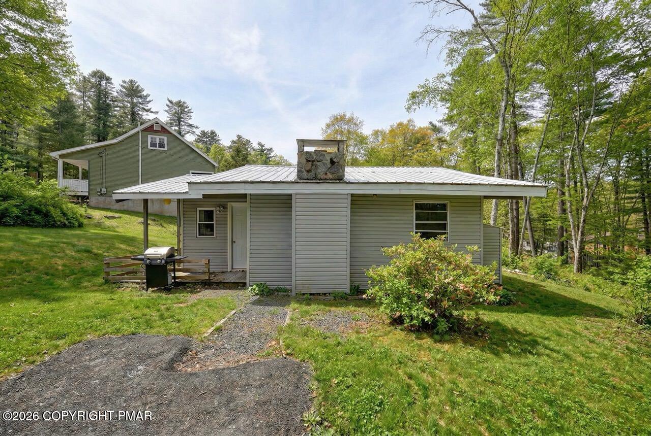 108 Mink Lane Bushkill, PA 18324 - Photo 5 of 40 108 Mink Ln 02 Spring Large