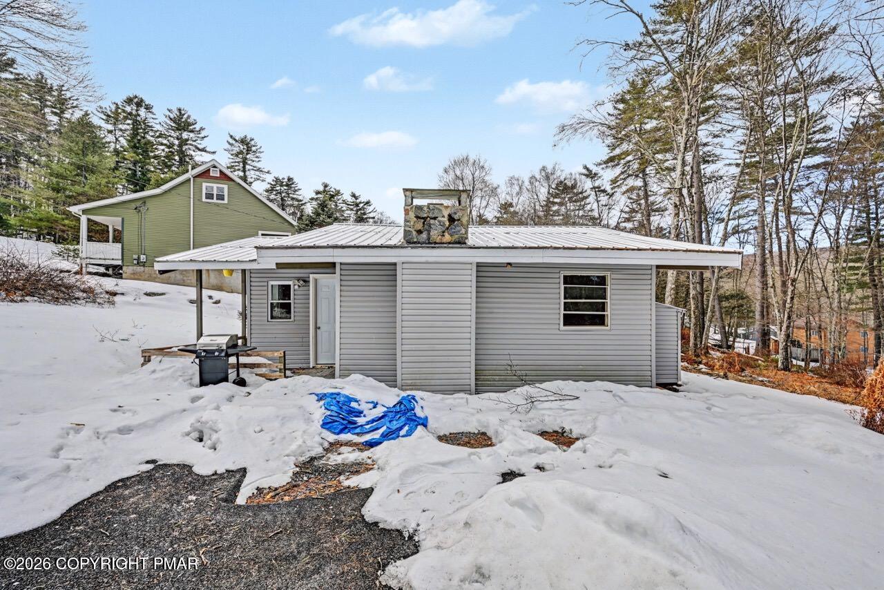 108 Mink Lane Bushkill, PA 18324 - Photo 6 of 40 108 Mink Ln 03 Large