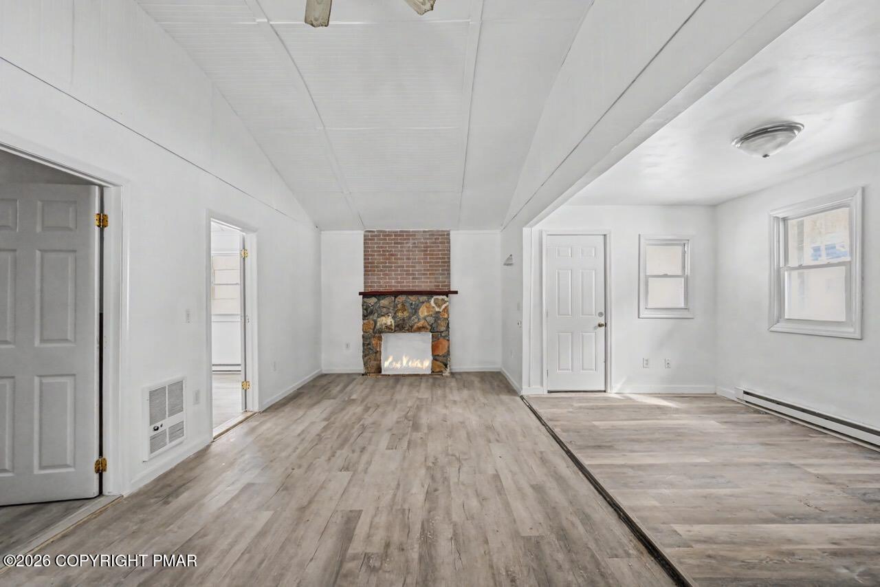 108 Mink Lane Bushkill, PA 18324 - Photo 10 of 40 108 Mink Ln 07 Large