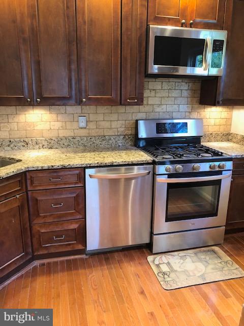 7509 Remington Road Manassas, VA 20109 - Photo 3 of 14 Kitchen