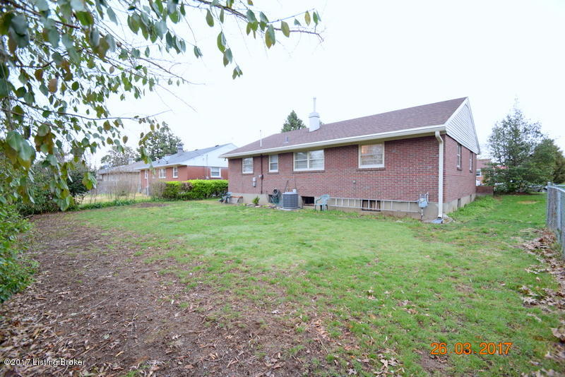 3740 Rouge Way Louisville, KY 40218 - Photo 41 of 41 Backyard