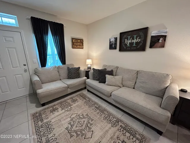 $2,000 | 75510 Harvester Street, Yulee, FL 32097