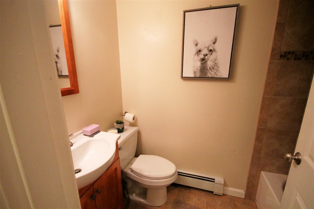 11 Bockes Road Londonderry, NH 03053 - Photo 22 of 40