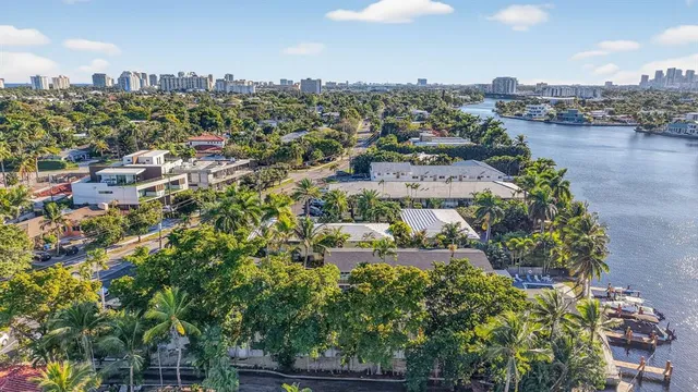 $1,950 | 1821 Middle River Drive, Unit 8, Fort Lauderdale, FL 33305