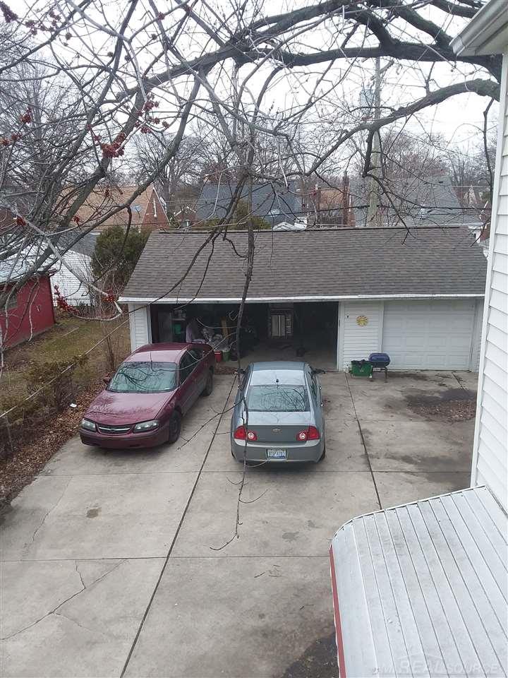 2162 Vernier Road Grosse Pointe, MI 48236 - Photo 19 of 23
