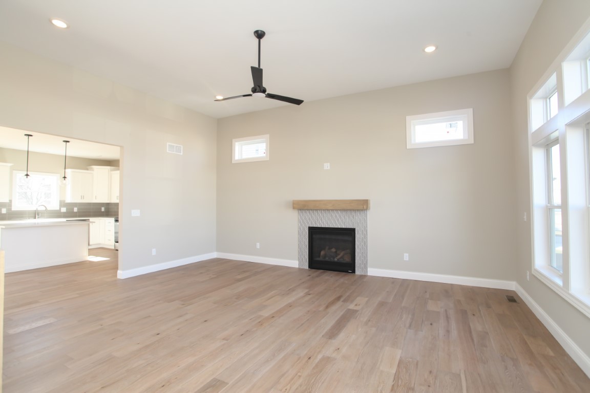 1725 Eide Road Bloomington, IL 61704 - Photo 8 of 33 Gallery Image 8