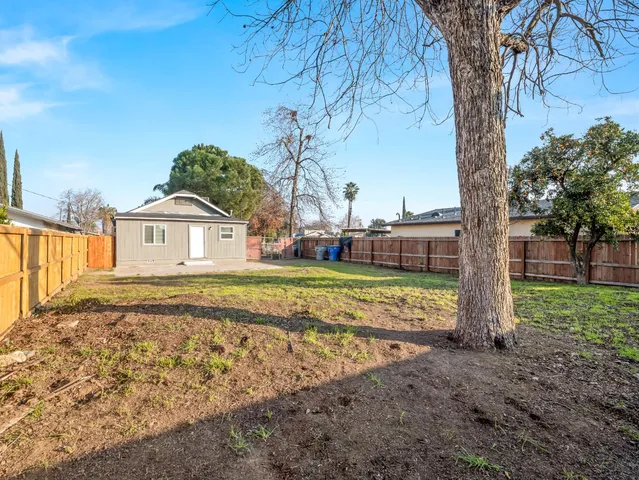 $305,000 | 1628 South Hazelwood Boulevard, Fresno, CA 93702