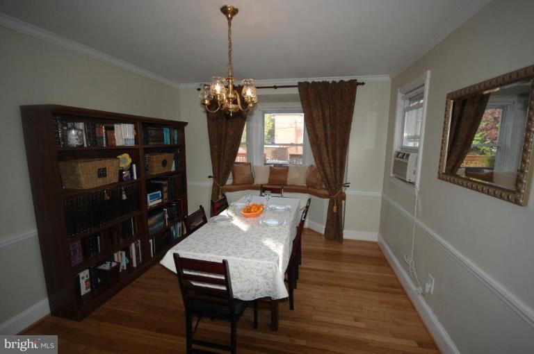3719 Clarinth Road Baltimore, MD 21215 - Photo 4 of 10 Dining Room