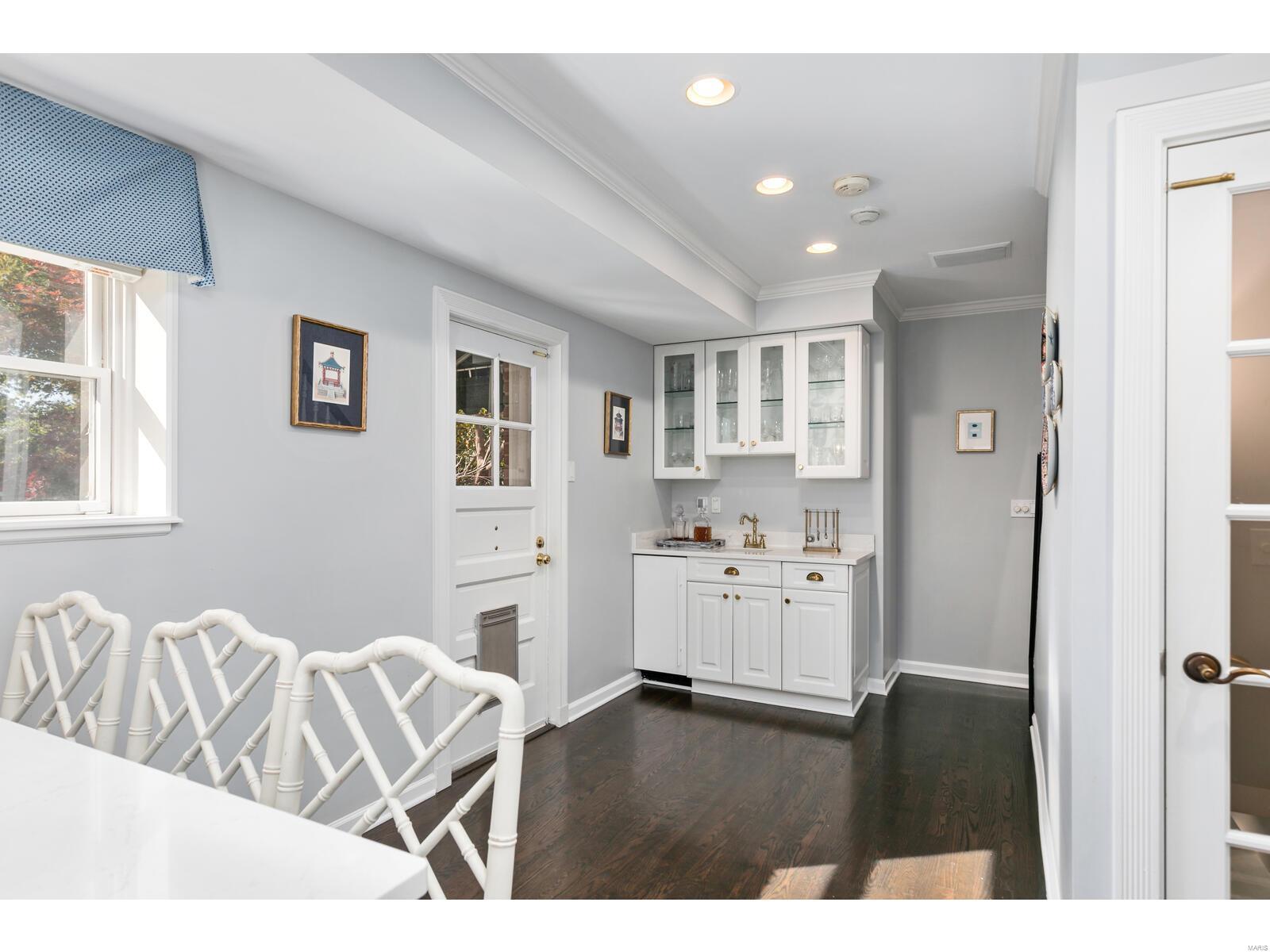 4 Wickersham Lane St. Louis, MO 63124 - Photo 11 of 31