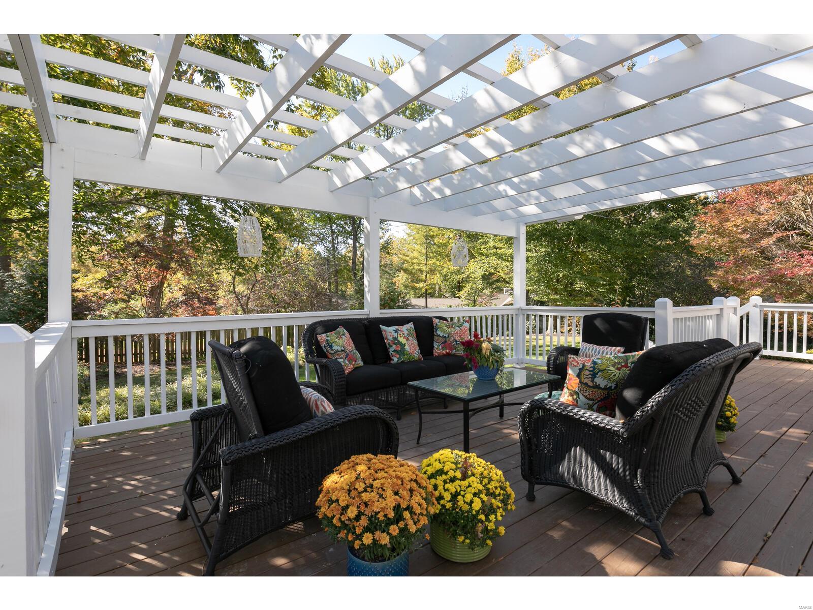 4 Wickersham Lane St. Louis, MO 63124 - Photo 27 of 31