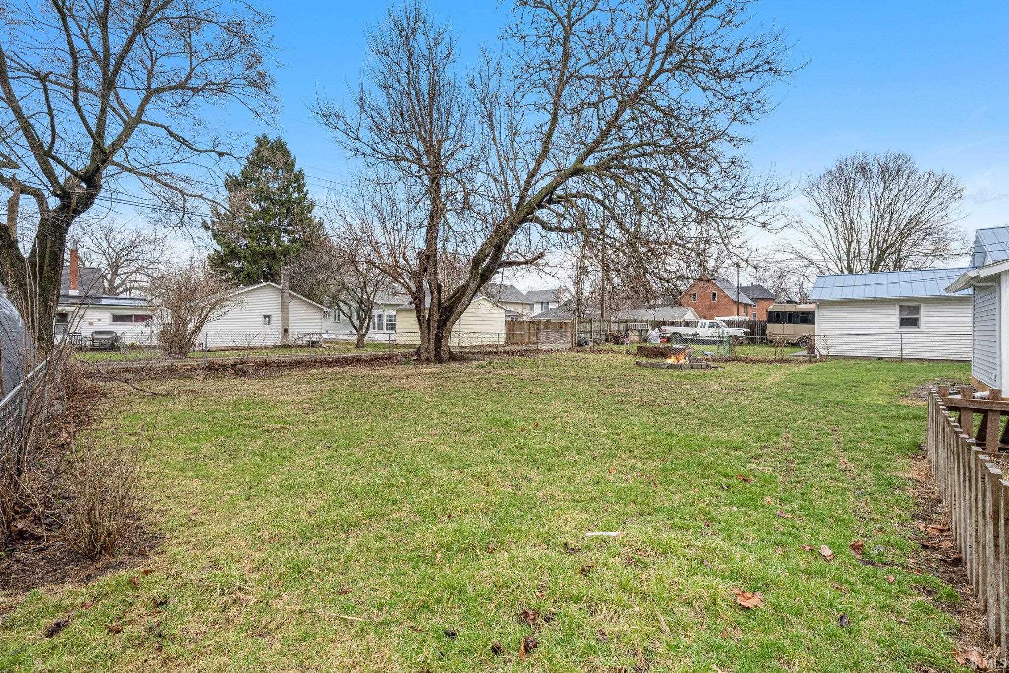 378 Monroe Street Huntington, IN 46750 - Photo 25 of 27