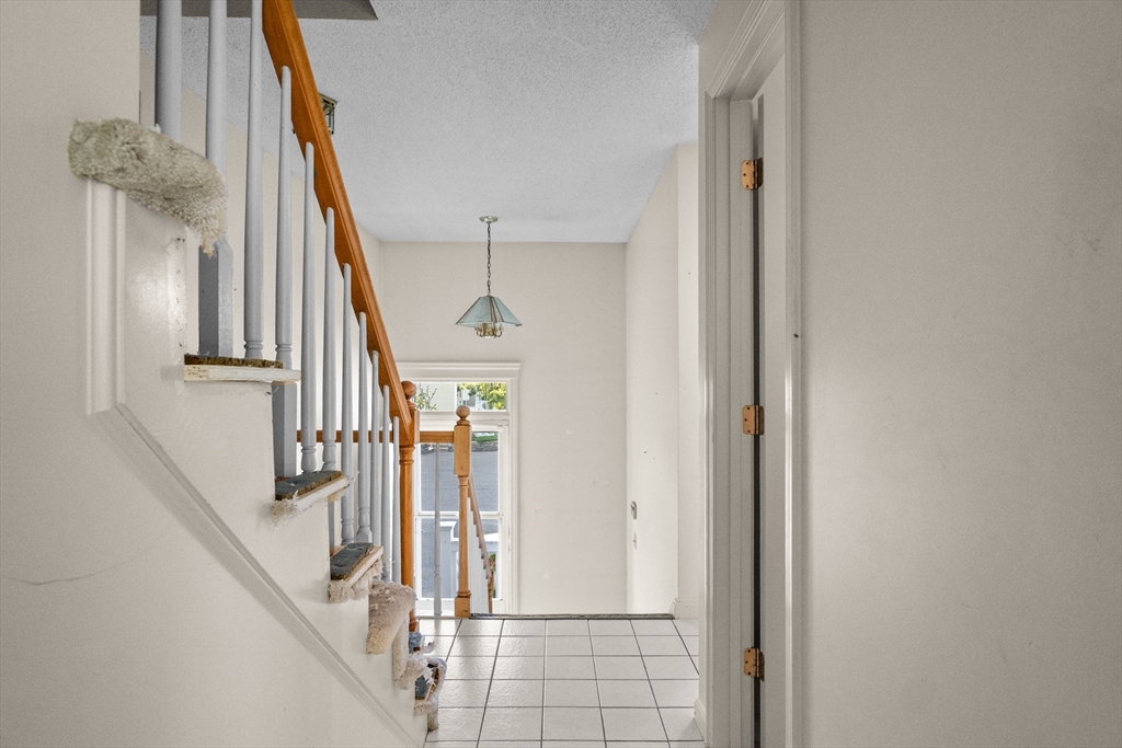 37 Constitution Lane, Unit 115 Danvers, MA 01923 - Photo 13 of 42
