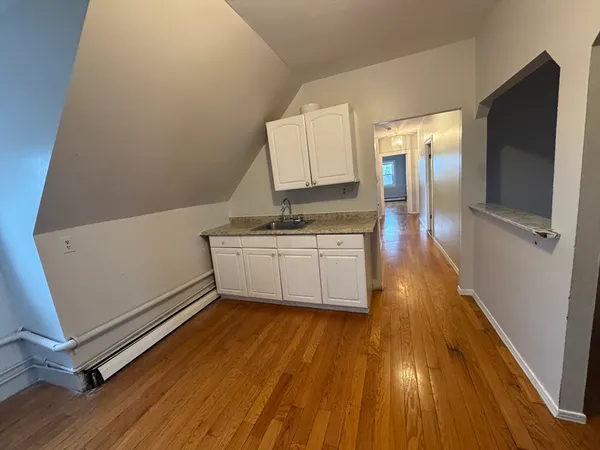 $2,500 | 25 Amherst Street, Unit 4, Boston, MA 02131