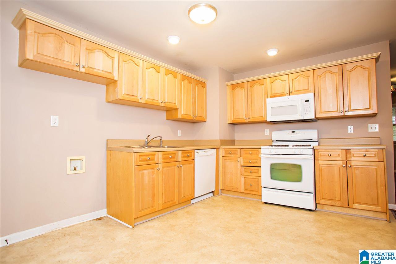 2153 Chapel Hill Road Birmingham, AL 35216 - Photo 8 of 28
