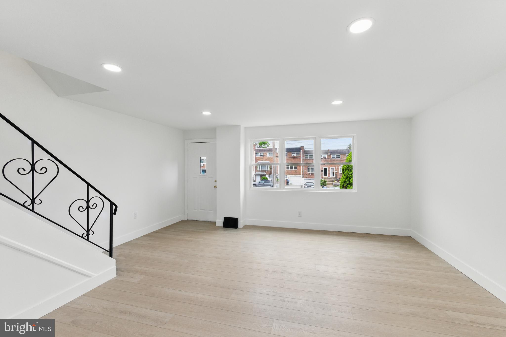 3657 Academy Road Philadelphia, PA 19154 - Photo 4 of 31 Gallery Image 4