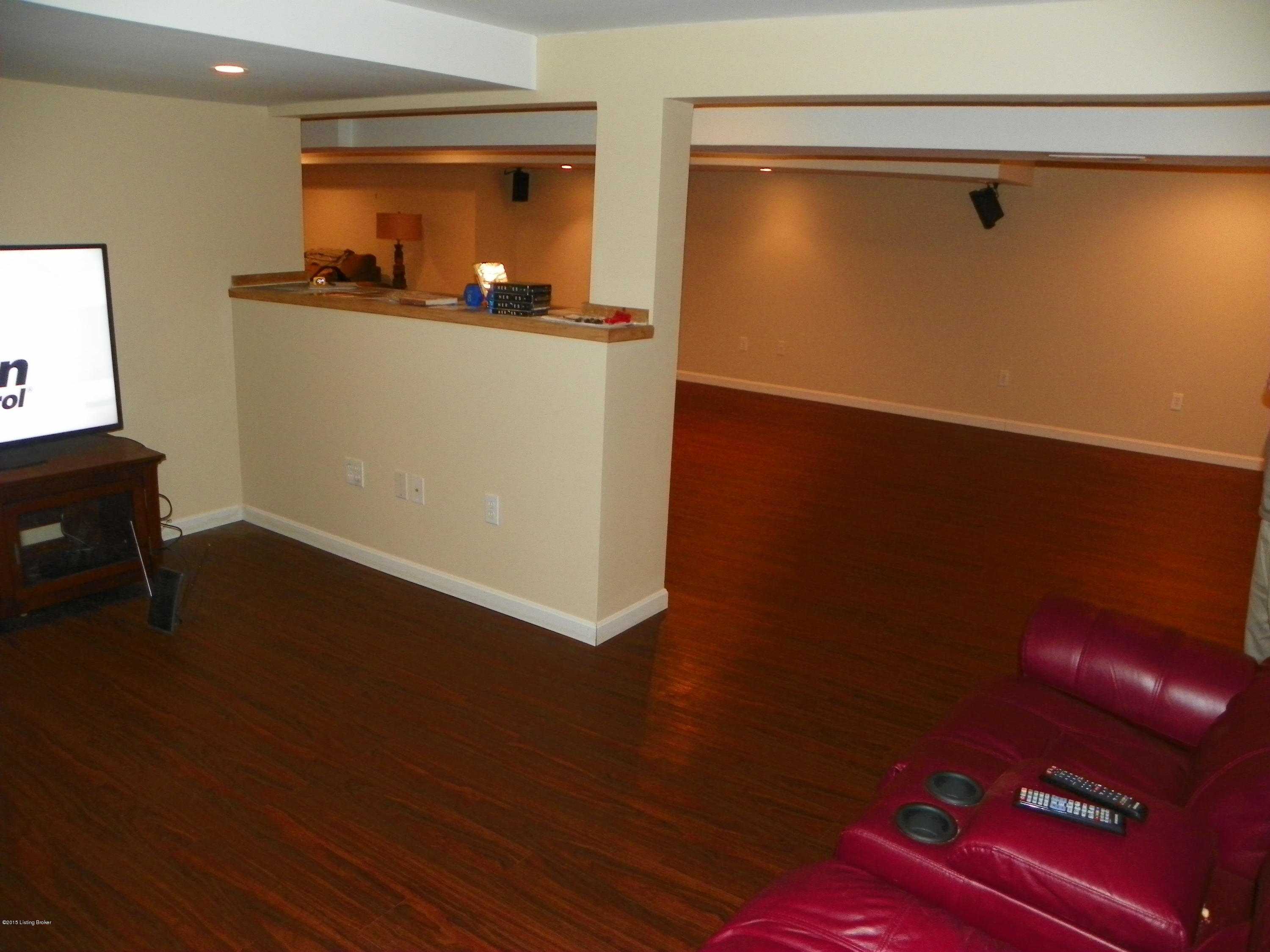 808 Stivers Road Louisville, KY 40207 - Photo 14 of 27 034