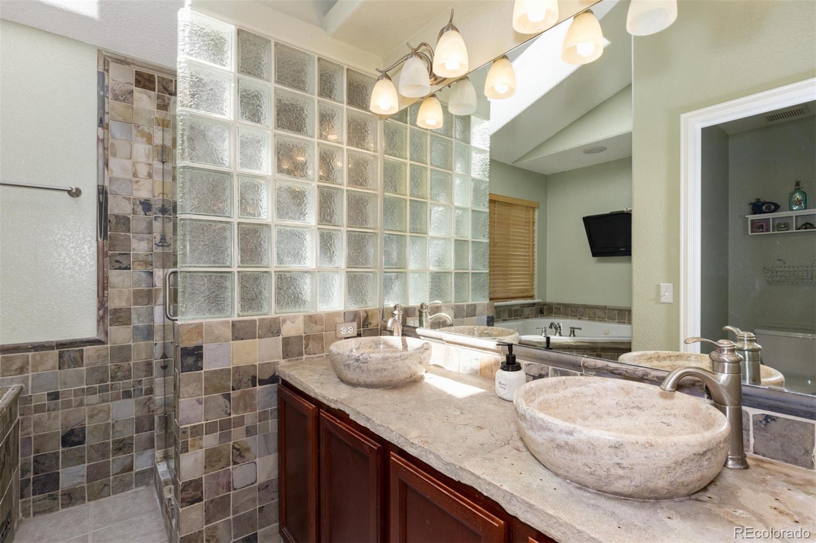 2259 Hyacinth Road Highlands Ranch, CO 80129 - Photo 18 of 25 Gallery Image 18