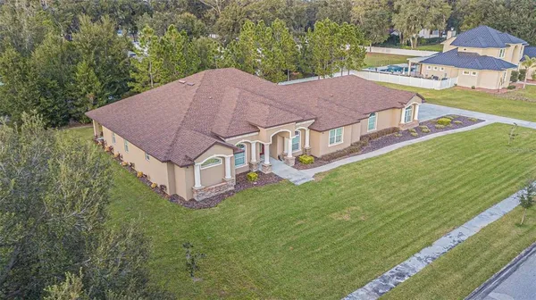 $895,000 | 13102 Done Groven Drive, Dover, FL 33527