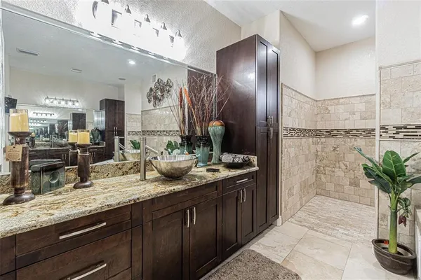 $895,000 | 13102 Done Groven Drive, Dover, FL 33527