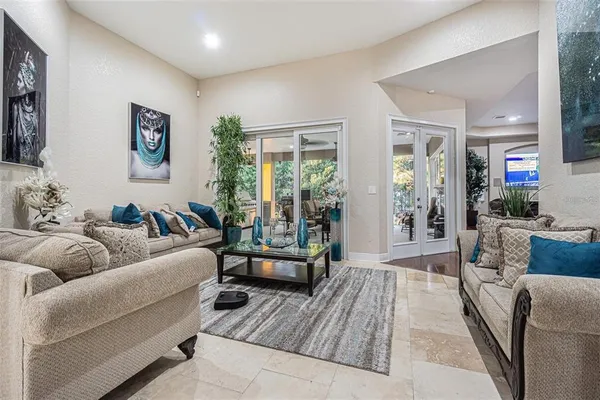 $895,000 | 13102 Done Groven Drive, Dover, FL 33527