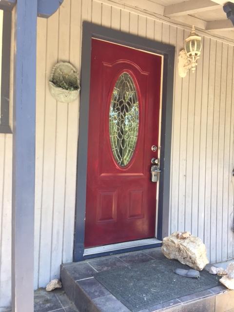 12264 Macs Road Redding, CA 96003 - Photo 4 of 25 Front door