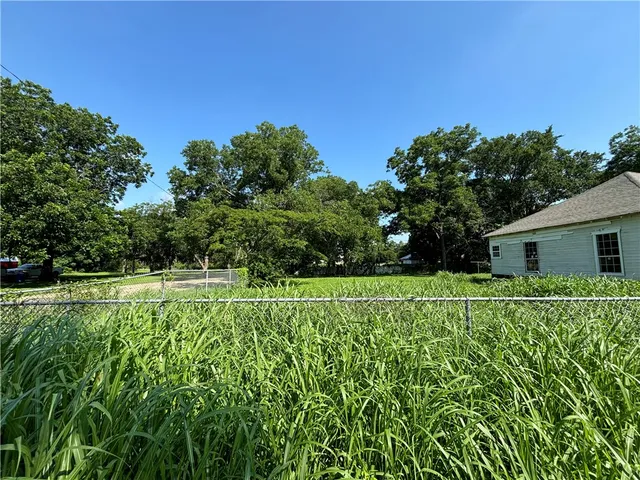 $50,000 | 1000 East Calhoun Avenue, Waco, TX 76704