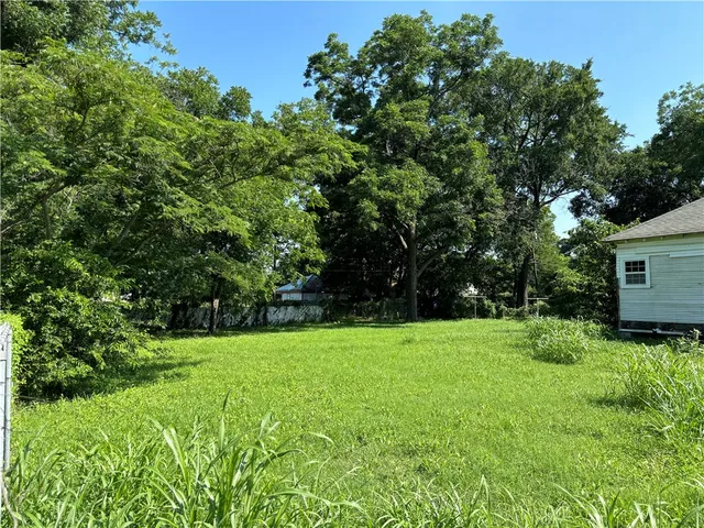 $50,000 | 1000 East Calhoun Avenue, Waco, TX 76704