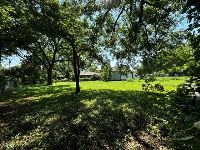 $50,000 | 1000 East Calhoun Avenue, Waco, TX 76704