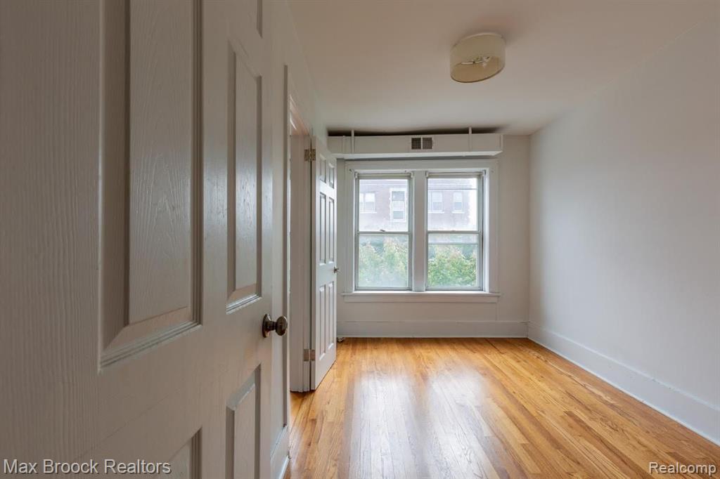 240 West Nine Mile Road, Unit 2 Ferndale, MI 48220 - Photo 8 of 18